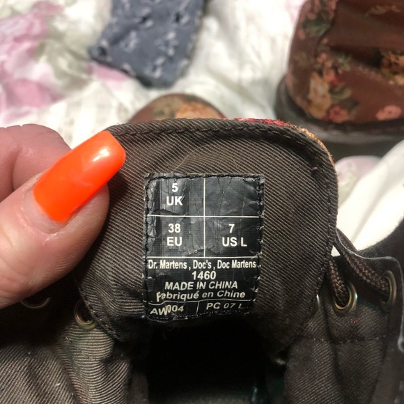 Doc Marten’s - Picture 4 of 7